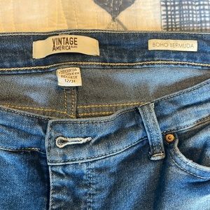 Vintage America blues boho Bermuda shorts. Sz 12/31